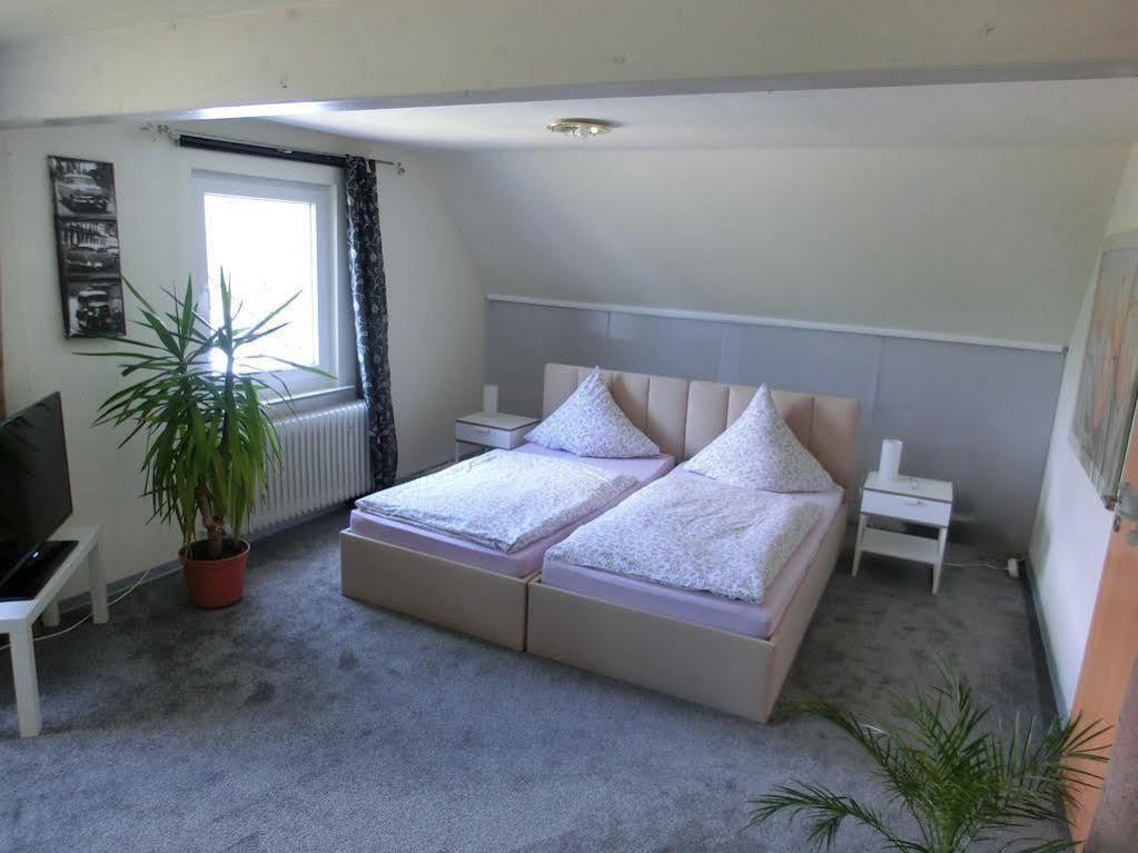 Wimbach Hotel Garni Zum Adenauer Forst מראה חיצוני תמונה
