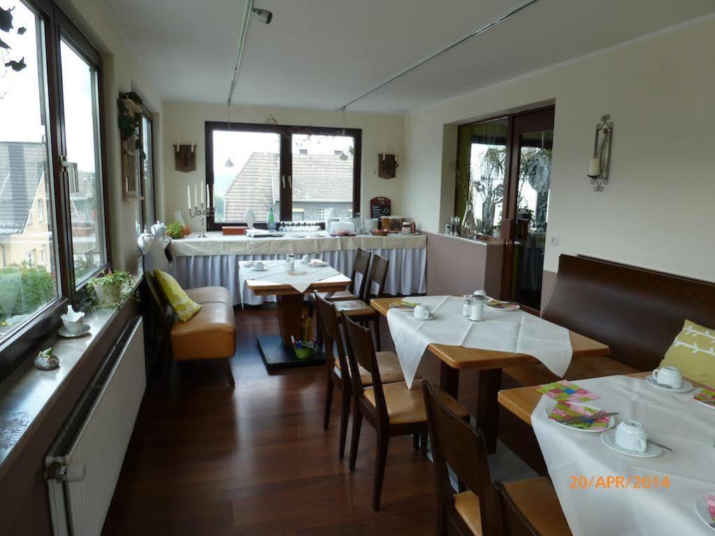 Wimbach Hotel Garni Zum Adenauer Forst מראה חיצוני תמונה